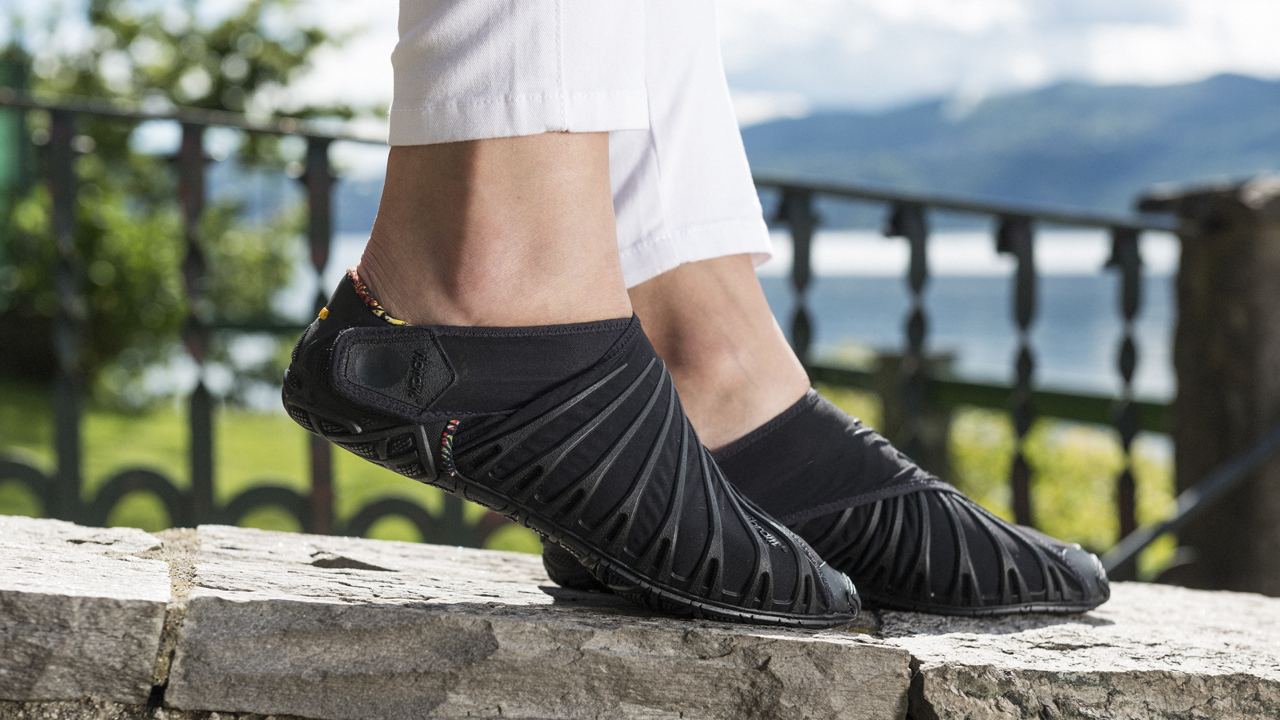 Vibram Furoshiki Womens Wrap Compression Injury Accessory Shoes Black Trainers 